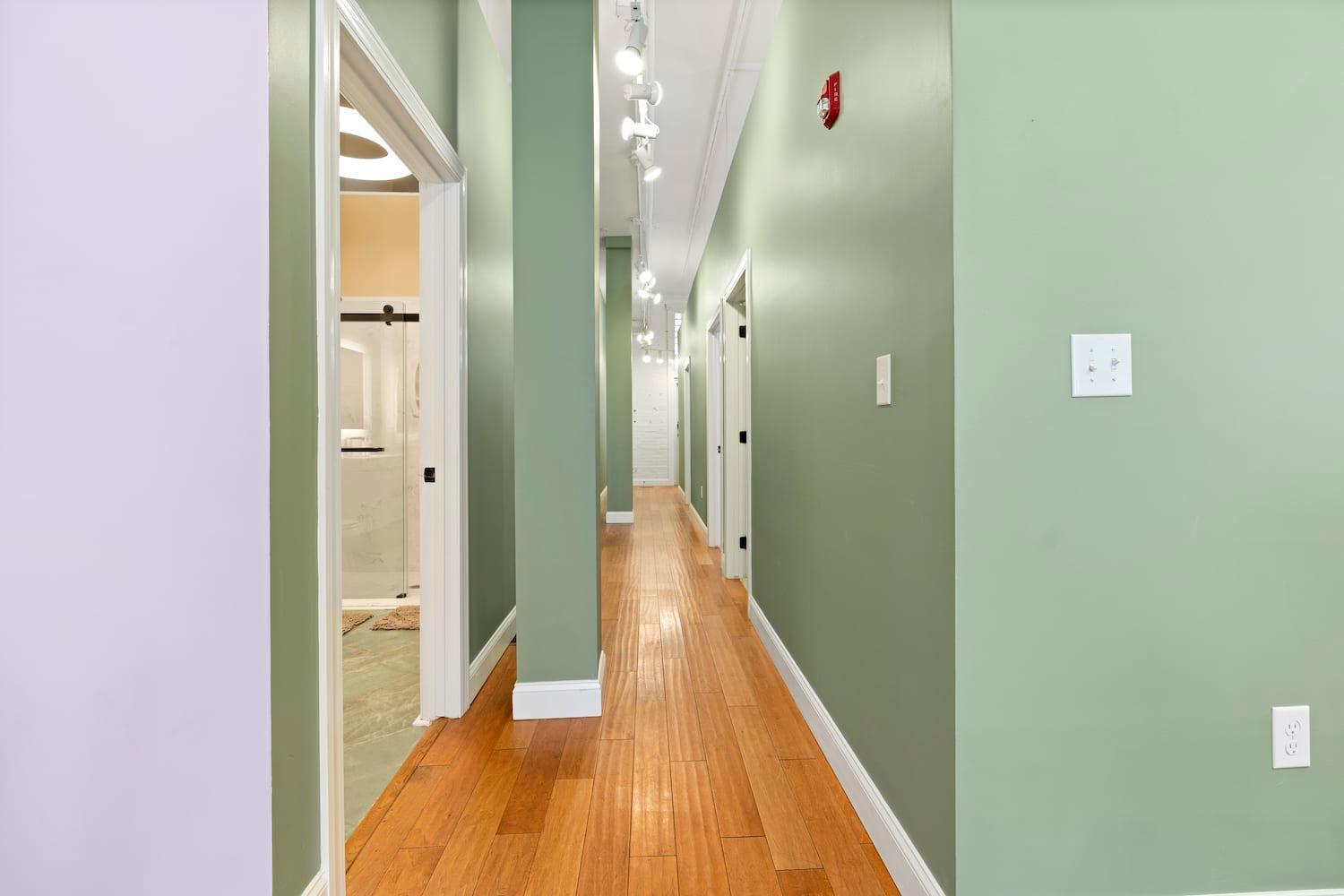 King First Floor Sleep8 4beds 2ba Swepson Escape * Louisville