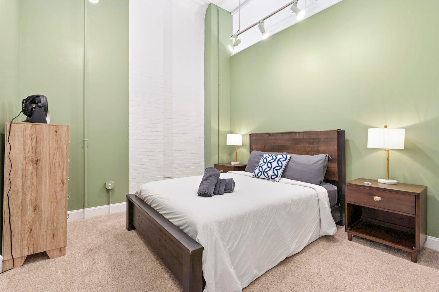 Apartment King First Floor Sleep8 4beds 2ba Swepson Escape Louisville